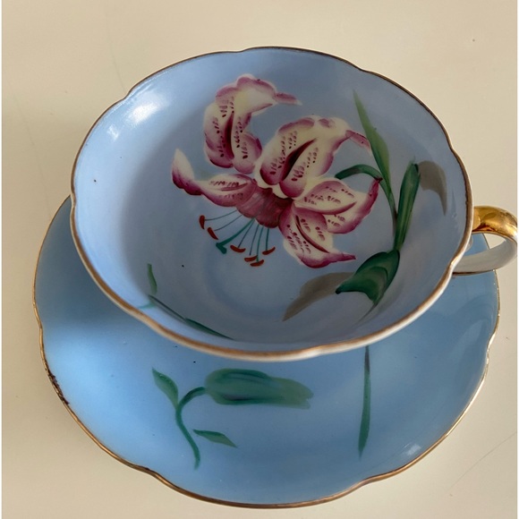 VTG BLUE WITH PURPLE FLOWERS TEACUP AND SAUCER AIYO CHINA MADE IN OCCUPIED JAPAN - Picture 3 of 7